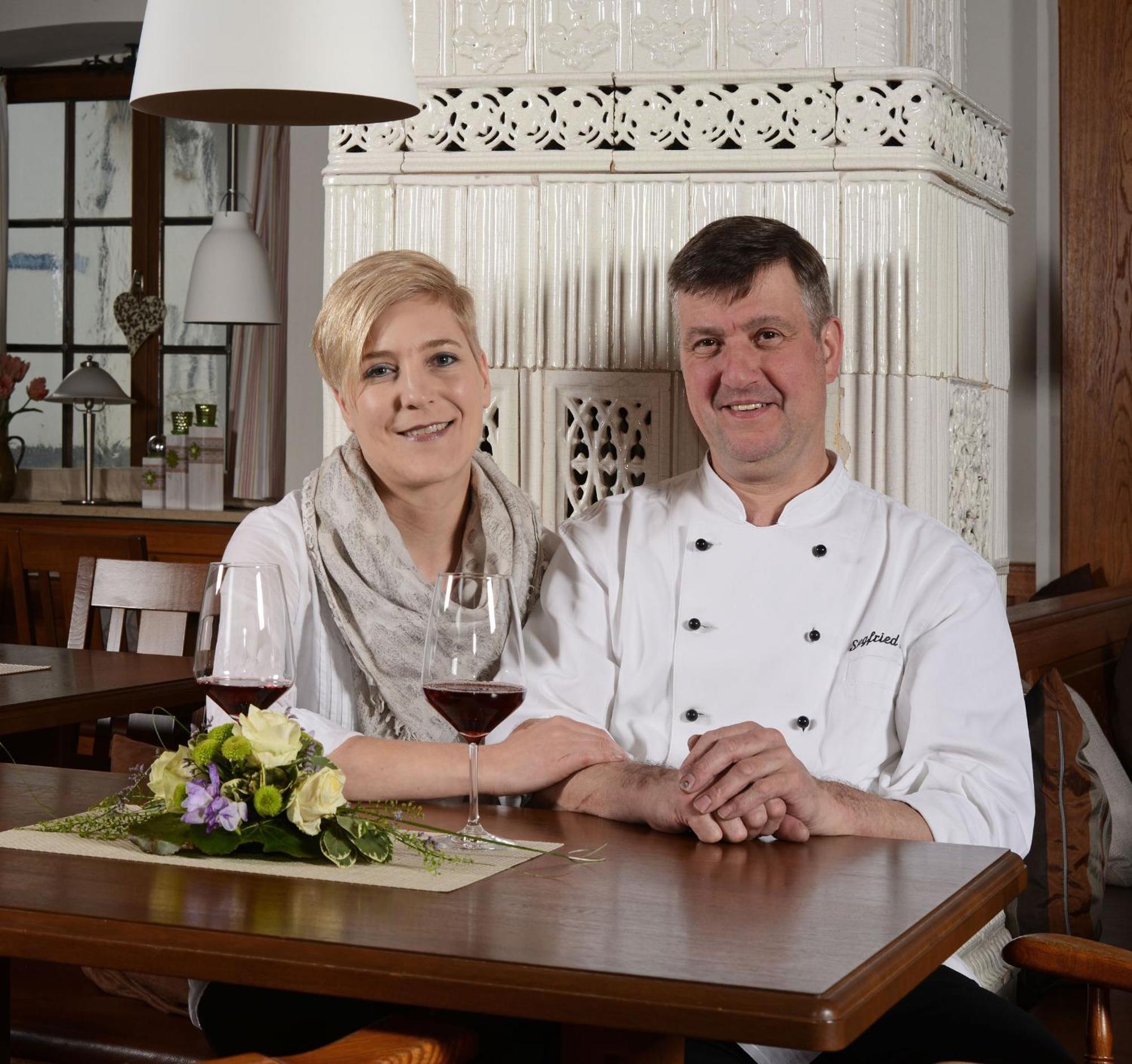 Hotel Restaurant Klosterhof Gutenzell-Hurbel Exterior photo